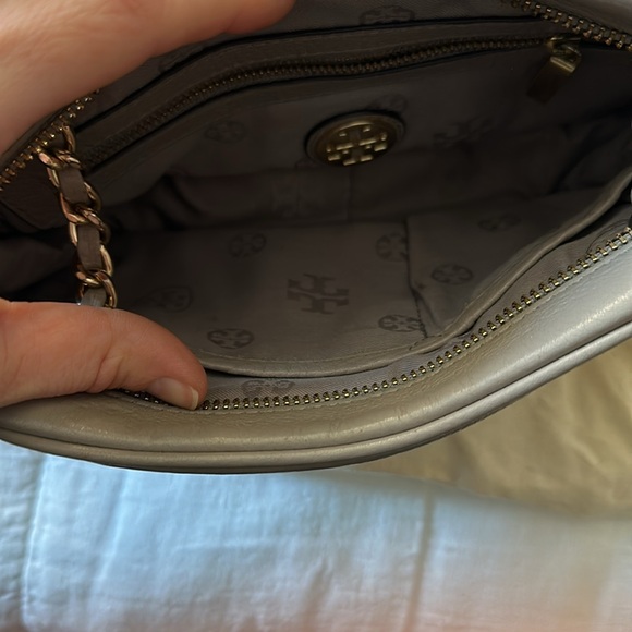 Tori Burch crossbody purse - Picture 3 of 4